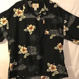Men’s Hawaiian Motif Button down short sleeve